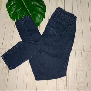 American Eagle skinny jeans dark wash size 00